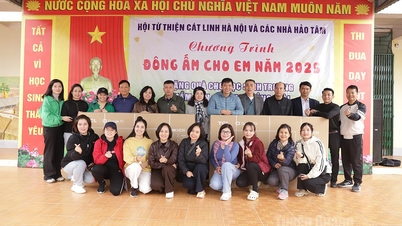 Donerte nesten 4000 varme jakker til førskole- og barneskoleelever i Thang Mo kommune