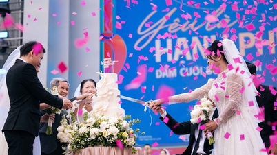 רגעים יפים של טקס חתונה המוני ביום האושר של וייטנאם 2025