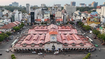 Vedoucí představitelé obcí, obvodů a zvláštních zón v Ho Či Minově Městě diskutují o propojení cestovního ruchu