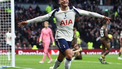 ซิมอนส์โชว์ฟอร์มเด่น ท็อตแน่มฯ เอาชนะเบรนท์ฟอร์ดได้อย่างง่ายดาย