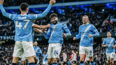 Rayan Cherki ផ្ទុះ​ការ​ភ្ញាក់ផ្អើល ខណៈ Man City ឈ្នះ​យ៉ាង​ធំ ដោយ​ធ្វើ​ឲ្យ Arsenal ហត់​ចិត្ត។