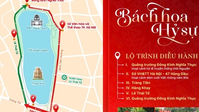 800 orang mengenakan kostum Vietnam berparade di sekitar Danau Hoan Kiem