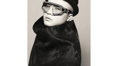 डो मान्ह कुओंग एक फैशन शो के लिए 25 वियतनामी मॉडलों को ऑस्ट्रेलिया लेकर आये।