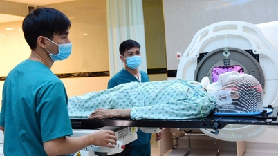 ការលើកលែងថ្លៃសេវាមន្ទីរពេទ្យដំបូងសម្រាប់អ្នកជំងឺមហារីក និងខ្សោយតម្រងនោម ត្រូវការផែនទីបង្ហាញផ្លូវ ប៉ុន្តែមិនគួរពន្យារពេលឡើយ។