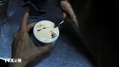 ກາ​ເຟ 3 ​ແຫ່ງ​ຂອງ​ຫວຽດ​ນາມ ​ແມ່ນ​ໜຶ່ງ​ໃນ 10 ​ເຄື່ອງ​ດື່ມ​ທີ່​ດີ​ທີ່​ສຸດ​ໃນ​ອາ​ຊີ​ຕາ​ເວັນ​ອອກ​ສ່ຽງ​ໃຕ້.