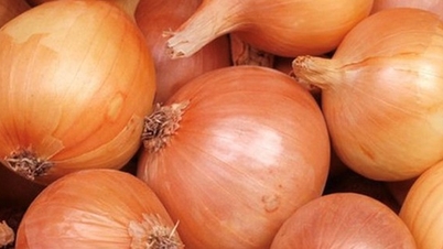 7 ວິທີແກ້ໄຂພື້ນເມືອງທີ່ມີປະສິດທິພາບສໍາລັບອາການໄອແຫ້ງຢູ່ເຮືອນ