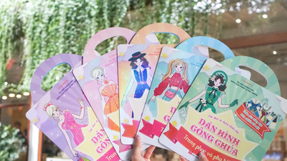 Développez l'espace créatif des enfants avec des livres à coller et à décoller