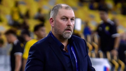 말레이시아 축구, 국가대표팀 감독의 예상치 못한 비난