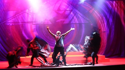 The fight against drugs is vividly portrayed on stage in Hai Phong.