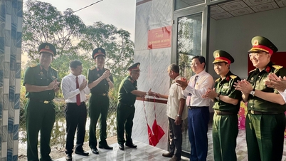 La Región Militar 7 presentó casas de "Amistad entre militares y civiles" en la provincia de Tay Ninh.