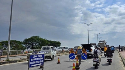 เร่งซ่อมแซมผิวสะพานเหงียนตรีฟอง ก่อนตรุษจีน