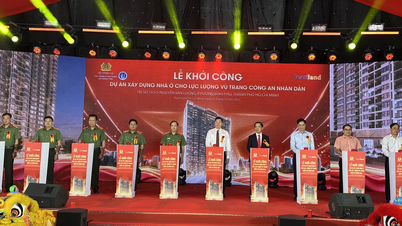 Cerimônia de lançamento da pedra fundamental do projeto habitacional para as Forças Armadas de Segurança Pública Popular na cidade de Ho Chi Minh.