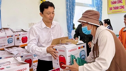 Der Zero-Dong-Markt soll Menschen in den von Überschwemmungen betroffenen Gebieten unterstützen.