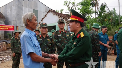 डाक लाक में बाढ़ से प्रभावित लोगों के लिए घर बनाने और मरम्मत करने हेतु 279 टीमें तैनात की गईं