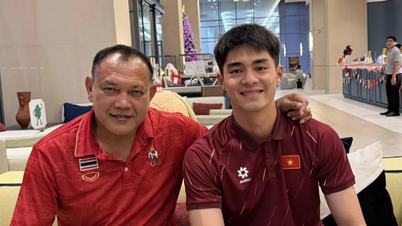 Тренер воротарів збірної Таїланду U22 – колишній учитель Чунга Кіена в HAGL. Вчитель і учень раді зустрітися в Таїланді.