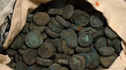 Oppdagelsen av 254 gamle mynter avslører et stort mysterium ved moskeen.