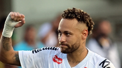 با وجود مصدومیت، نیمار همچنان بازی کرد تا به تیم کمک کند تا با موفقیت در لیگ بماند.