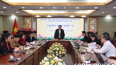 A 72ª sessão do Comitê Permanente do Conselho Popular Provincial, mandato XV