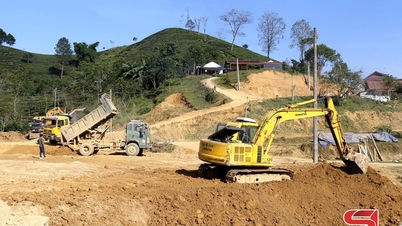 Przyspieszenie postępu projektów przesiedleńczych obsługujących drogę ekspresową Hoa Binh – Moc Chau