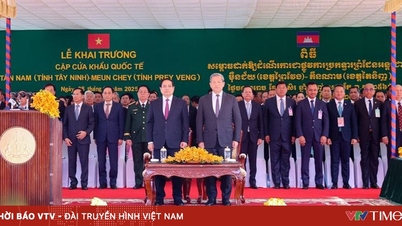 Prim-ministrul Pham Minh Chinh și prim-ministrul cambodgian au inaugurat două noi porți de frontieră internaționale.