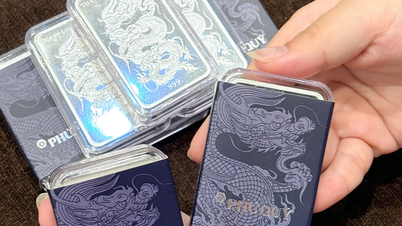 Ezüstár ma, 2025. december 8-án: Új csúcsra emelkedik a befektetési kereslet és a korlátozott kínálat miatt.