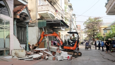 ຕາ​ແສງ ຮ່າ​ລຳ​ເປີດ​ຂະ​ບວນການ​ກະກຽມ​ທີ່​ດິນ​ເພື່ອ​ຍົກ​ລະດັບ​ຕົວ​ເມືອງ