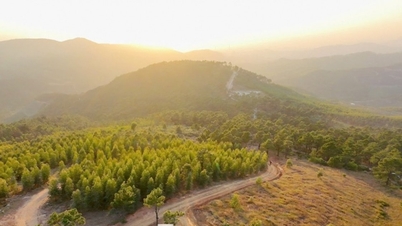 Pico Phoenix: Temporada de queimadas controladas, acampamento noturno perto de Hanói
