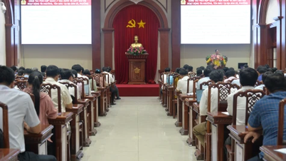 Sprida policyer och lagar om trosuppfattningar och religioner till tjänstemän och offentliganställda på kommunnivå