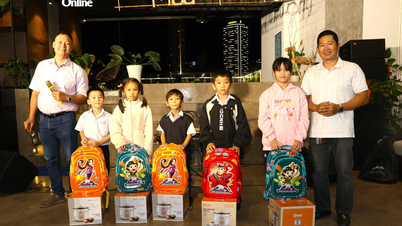 O Hotel Em Oi organiza o programa "Temporada das Cheias - Temporada do Amor" para oferecer presentes a estudantes carentes.