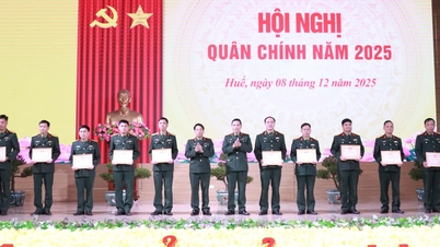 Dem städtischen Militärkommando wurde vorgeschlagen, die Emulationsflagge vom Verteidigungsministerium zu erhalten.