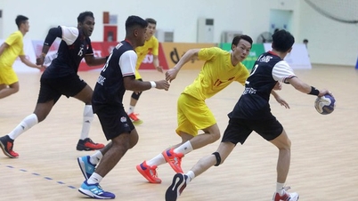 वियतनाम पुरुष हैंडबॉल ने SEA गेम्स 33 के उद्घाटन मैच में फिलीपींस पर रोमांचक जीत हासिल की