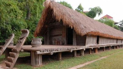 Nhà dài Ê Đê: Dấu ấn mẫu hệ và kiến trúc hình thuyền độc đáo giữa đại ngàn