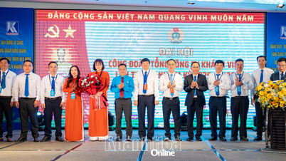 6. sjezd odborového svazu Khanh Viet Corporation