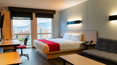 सस्ते एयरलाइन टिकट और कमरे बुक करने के लिए कुछ सुझाव जिन्हें यात्रा के शौकीन लोग नज़रअंदाज़ नहीं कर सकते