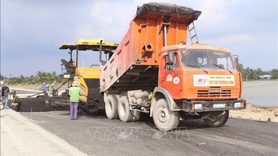Can Tho - Ca Mau Expressway sprint naar de finish