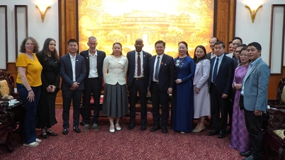 Miasto Cergy wspiera Hue kwotą 25 000 euro w celu przezwyciężenia skutków klęsk żywiołowych