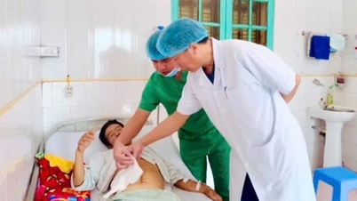 Dopo aver accusato un persistente dolore addominale, l'uomo ha scoperto inaspettatamente una perforazione di un diverticolo nell'intestino tenue.