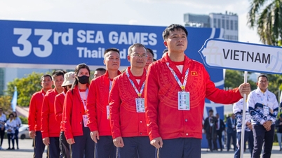 第33回東南アジア競技大会の国旗掲揚式典でベトナム国旗が掲げられた。