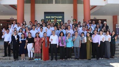 দক্ষিণ অঞ্চলে হো চি মিনের আদর্শ, নৈতিকতা এবং শৈলী অধ্যয়ন এবং অনুসরণের সাধারণ উদাহরণগুলি তাই নিনহ-এর উৎসে ফিরে আসে।