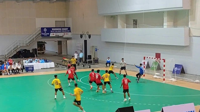Η ανδρική ομάδα χάντμπολ του Βιετνάμ κερδίζει τον εναρκτήριο αγώνα των 33ων Αγώνων SEA