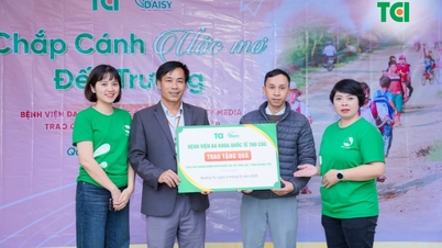 Thu Cuc TCI ​ໃຫ້​ຄວາມ​ຮັກ​ແພງ ​ແລະ ຮ່ວມ​ມື​ປົກ​ປັກ​ຮັກສາ​ສຸຂະພາບ​ຂອງ​ຊາວ ກວາງ​ຈິ