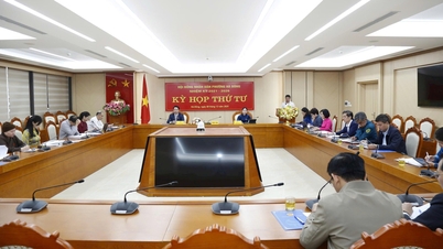 Folkerådet i Ha Dong-distriktet vedtok fem viktige resolusjoner