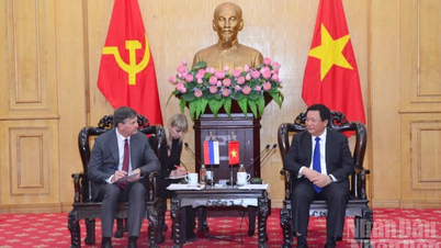 ベトナムとロシア連邦は、公務員の訓練、育成、能力評価における協力を強化する。