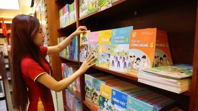 معیار اور تعلیمی مساوات کے لیے نصابی کتب کا ایک مجموعہ درکار ہے۔