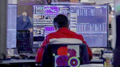 Phố Wall hạ nhiệt, chứng khoán Mỹ rời đỉnh lịch sử