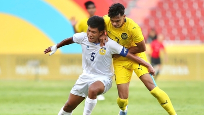 Bintang Malaysia U.23 bimbang kerana bapa tiri diserang angin ahmar, Jurulatih Nafuzi berkata sesuatu yang mengejutkan tentang U.23 Vietnam
