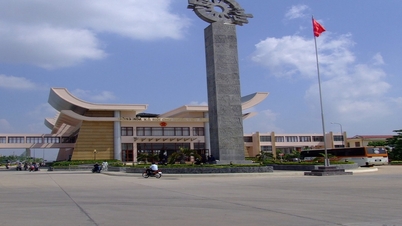 بوابة موك باي الحدودية - بوابة التجارة والسياحة الدولية