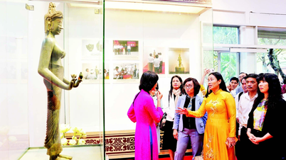 জাতীয় সম্পদের মূল্য প্রচার করা