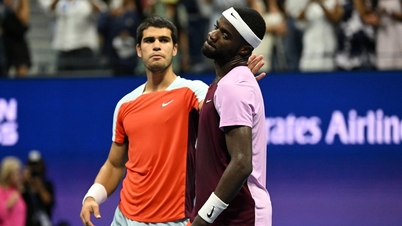 Carlos Alcaraz sufrió la derrota en su día de regreso.