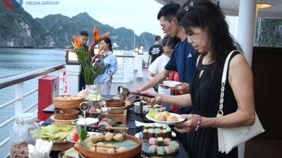 Cetakan budaya menyegarkan pengalaman perjalanan